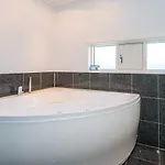 8 Person In Aabenraa Дом отдыха Loddenhoj