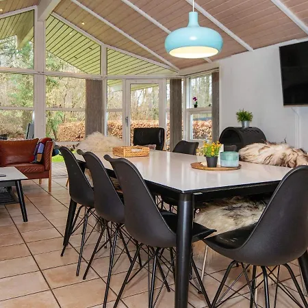 8 Person In Aabenraa *