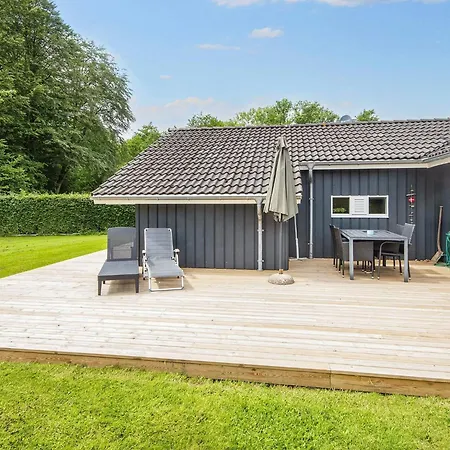 8 Person In Aabenraa *