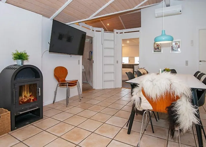 8 Person In Aabenraa Holiday home