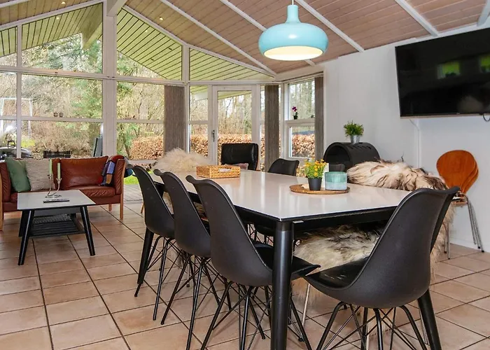 8 Person In Aabenraa *