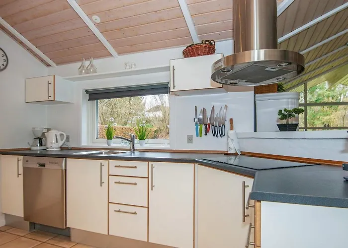 8 Person In Aabenraa Holiday home Loddenhoj